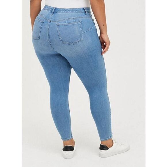 Torrid Bombshell Skinny Premium Stretch High-Rise Jean (14R) - Picture 10 of 10